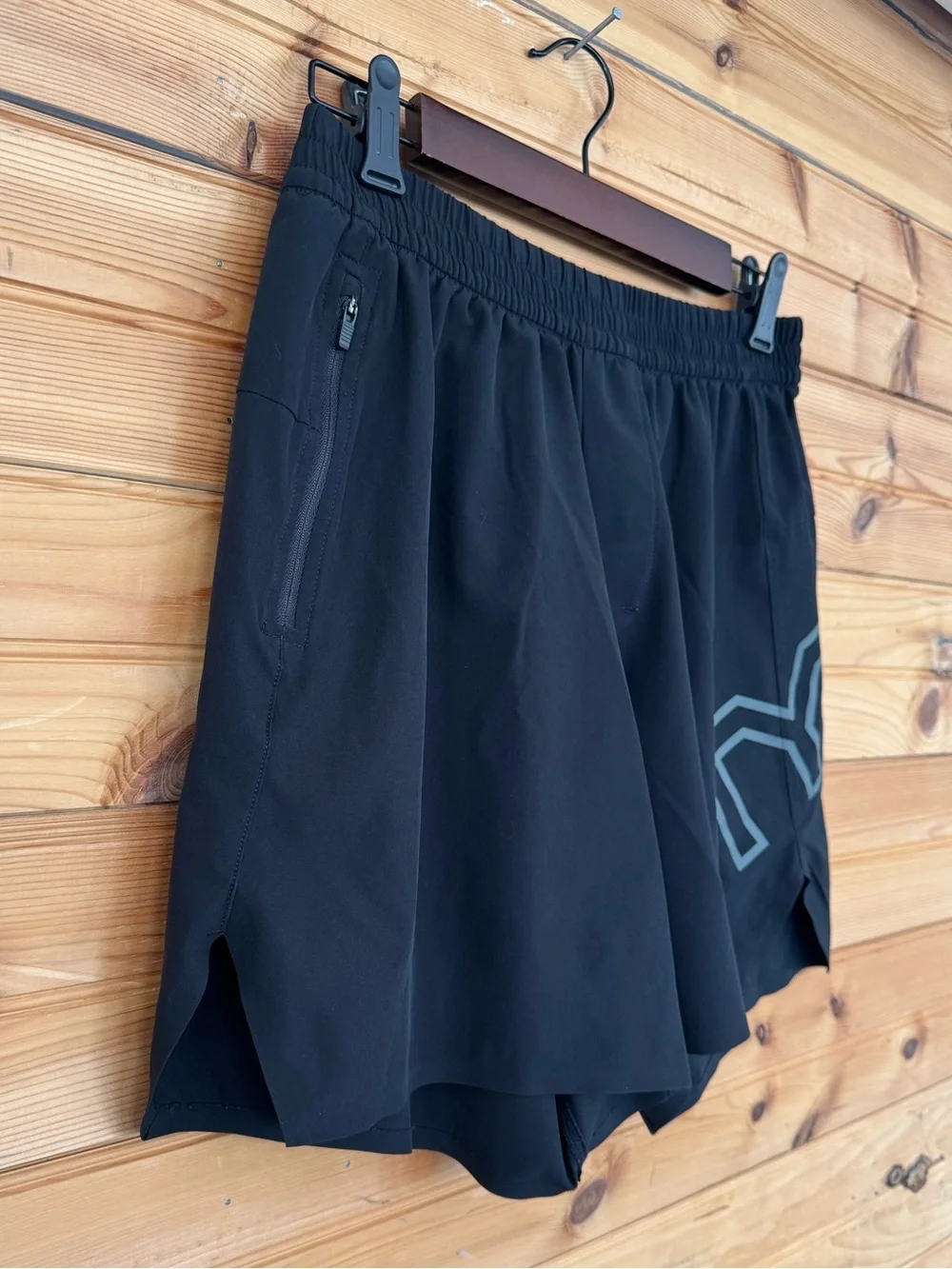 TYR | Men’s Performance Athletic Shorts | Black | Size Medium | Zip Pocket